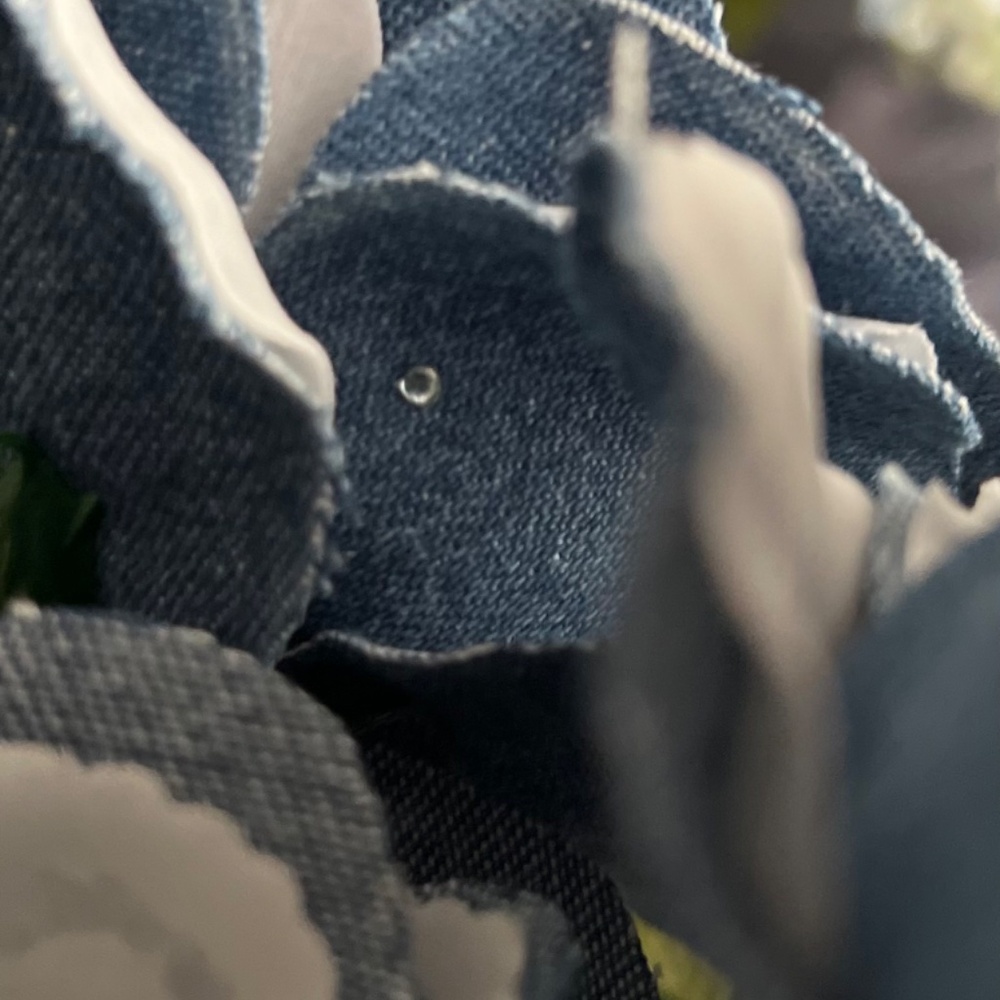 Project Denim Rose, white or blue denim handcrafted denim rose - Picture 2 of 6